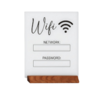 WiFi kodeord tavle til tydelig deling af netværksnavn og adgangskode for gæster i hjem og sommerhus