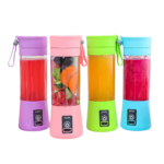 Mini blender med 380 ml kapacitet og batteri til smoothies og shakes på farten