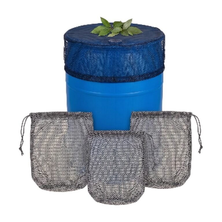 Cover for Rainwater Barrel with Drawstring Closure and Protection Against Leaves and Dirt for Outdoor Use