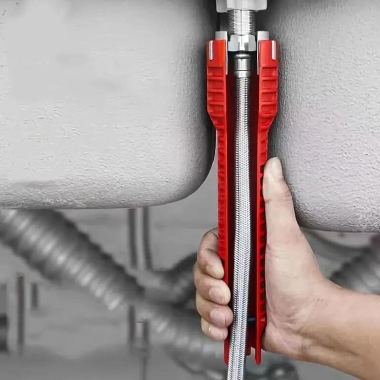 Adjustable Pipe Wrench Set 5-in-1 in use
