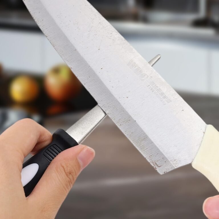 Diamond Sharpening Stone 2-in-1 in use