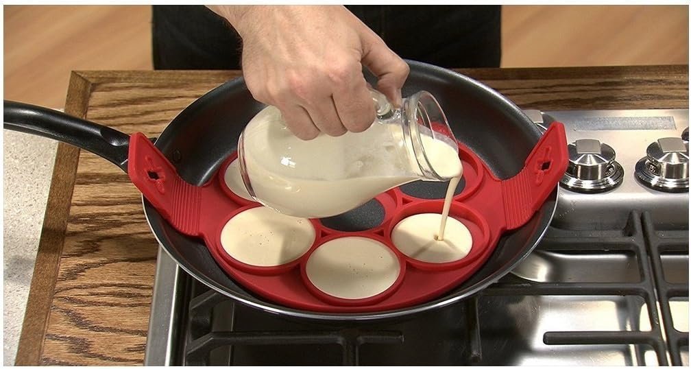 Mini Silicone Pancake Mould in use