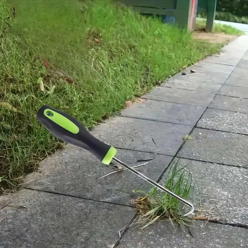 Hoe in use at home
