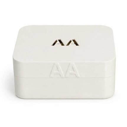 Honeycomb battery storage box with lid – AA – White